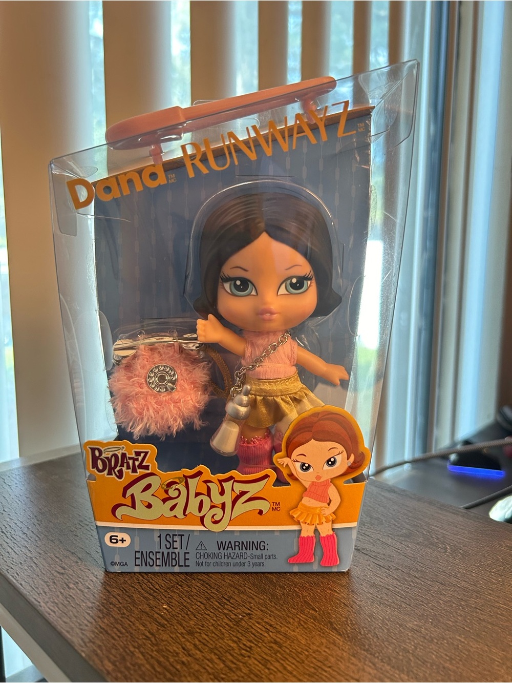 Bratz Babyz Dana Runwayz Fashion Doll – Pink & Gold